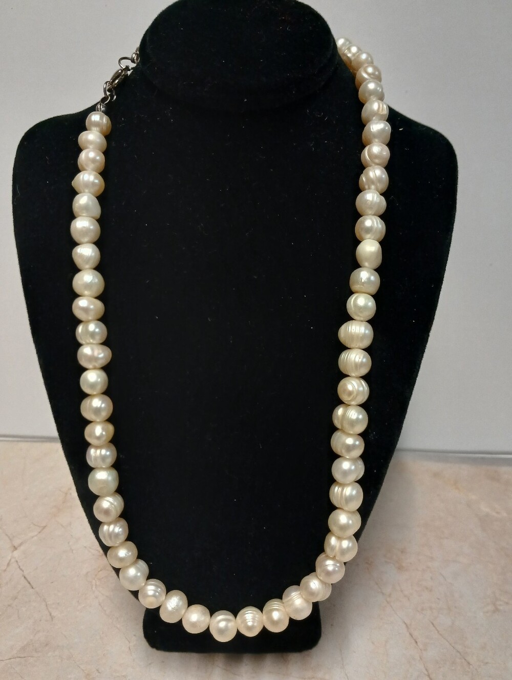 Fresh Water Pearl Necklace - Elegant Women's Jewelry